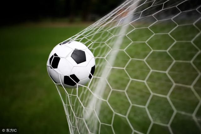 脚弓踢球的动作要领有哪些 脚弓踢球的动作要领有哪些