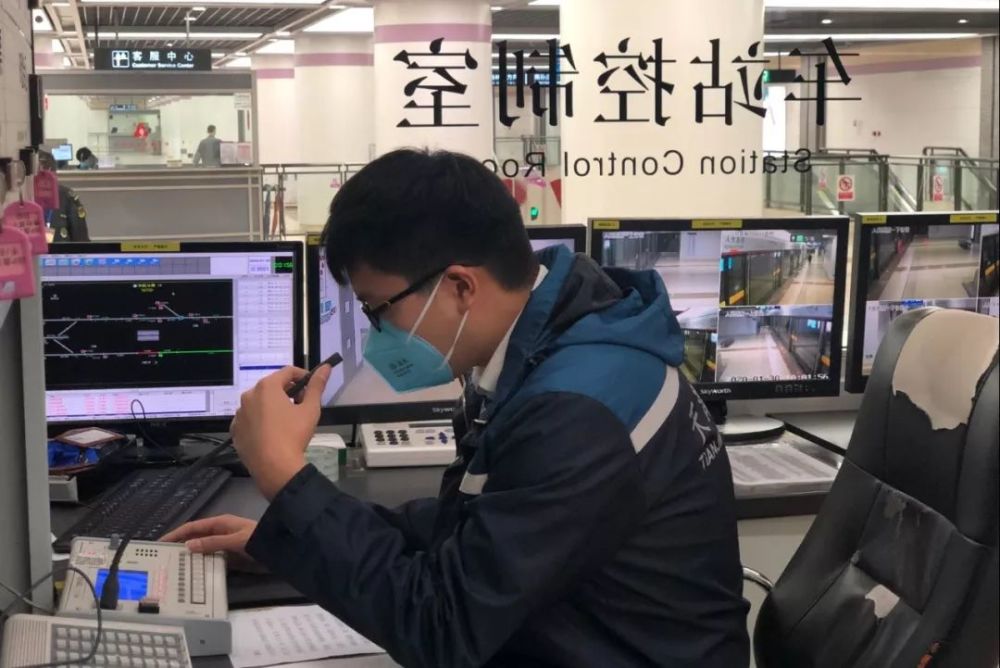 天津地铁预防管控地铁卖笔现象 天津地铁预防管控地铁卖笔现象