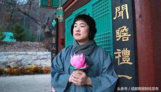 在家vs夜店视频直播,同一个镜头,两种活法 在家vs夜店视频直播,同一个镜头,两种活法